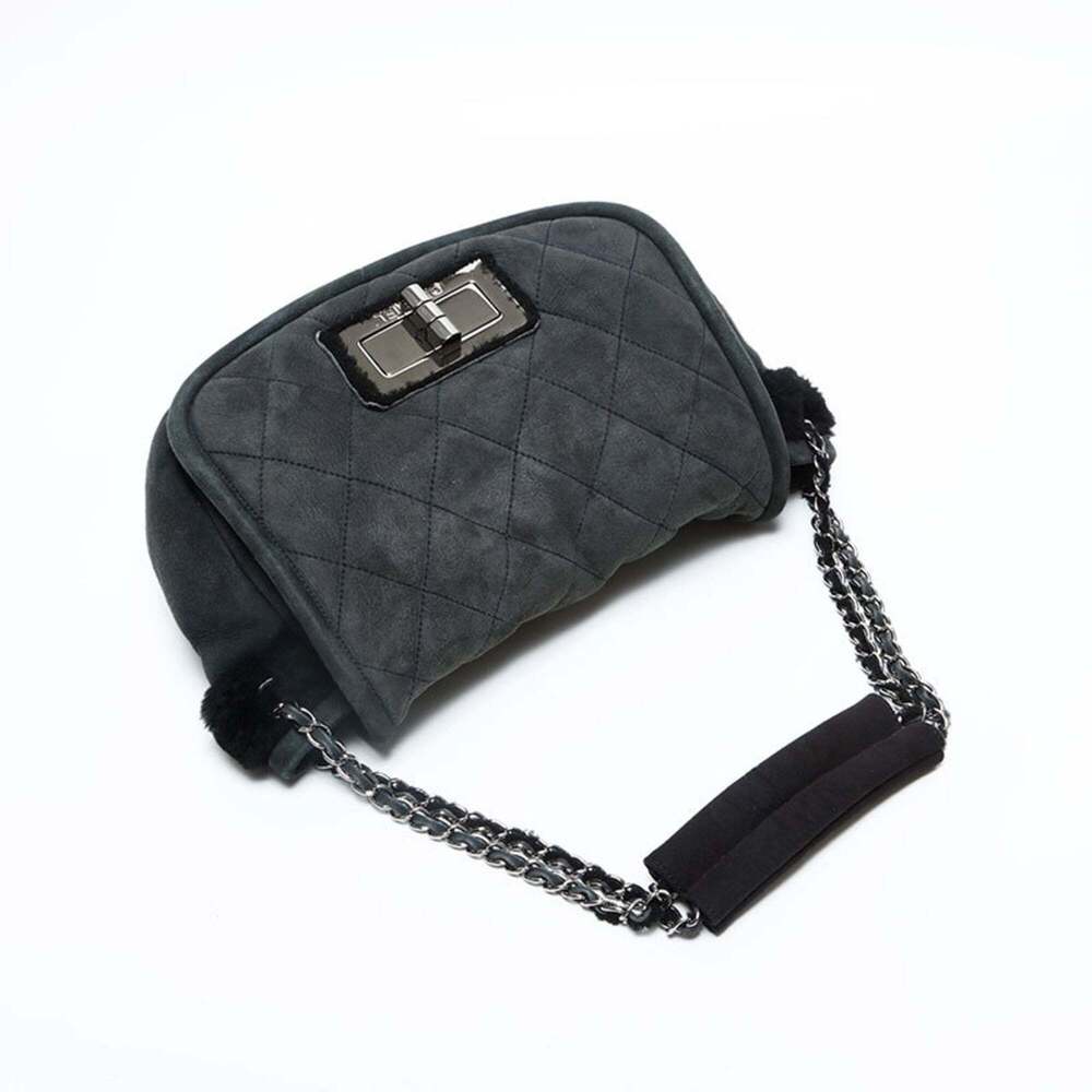 CHANEL Black Shoulder Bag - Picture 9 of 13